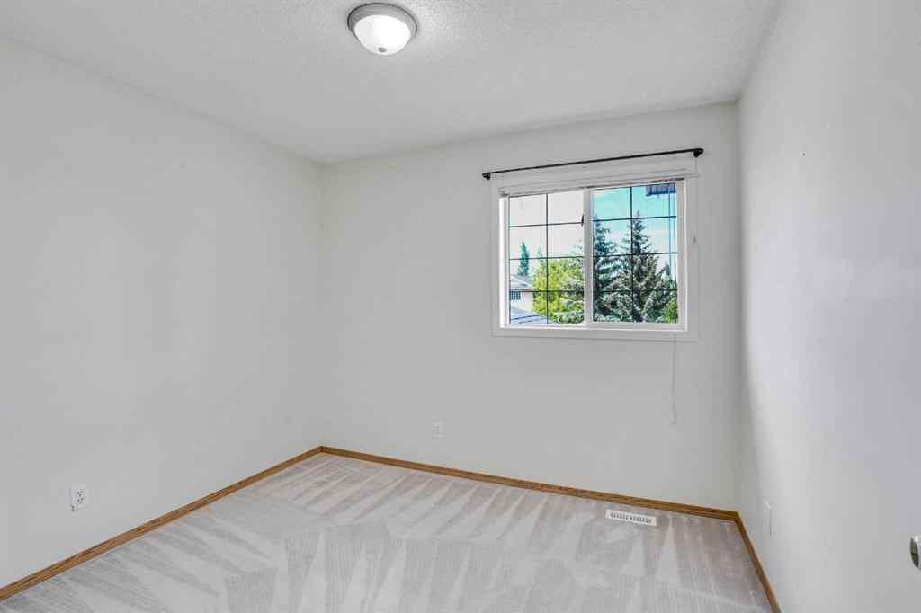 MLS® A2259251 - 82 Edgevalley Close NW in Edgemont Calgary, Residential