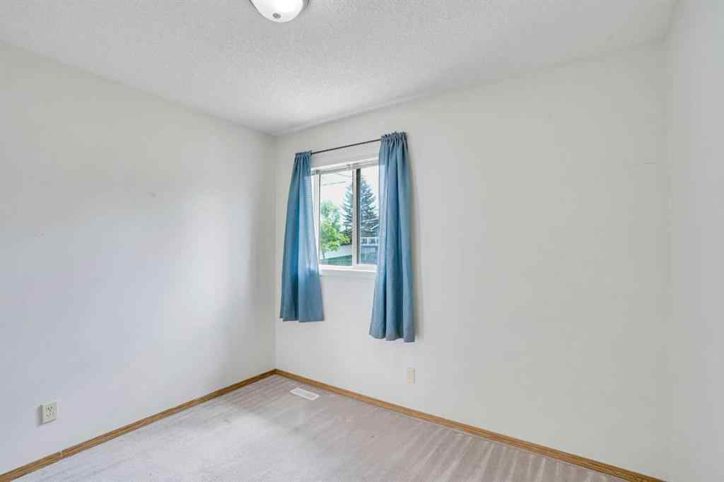 MLS® A2259251 - 82 Edgevalley Close NW in Edgemont Calgary, Residential