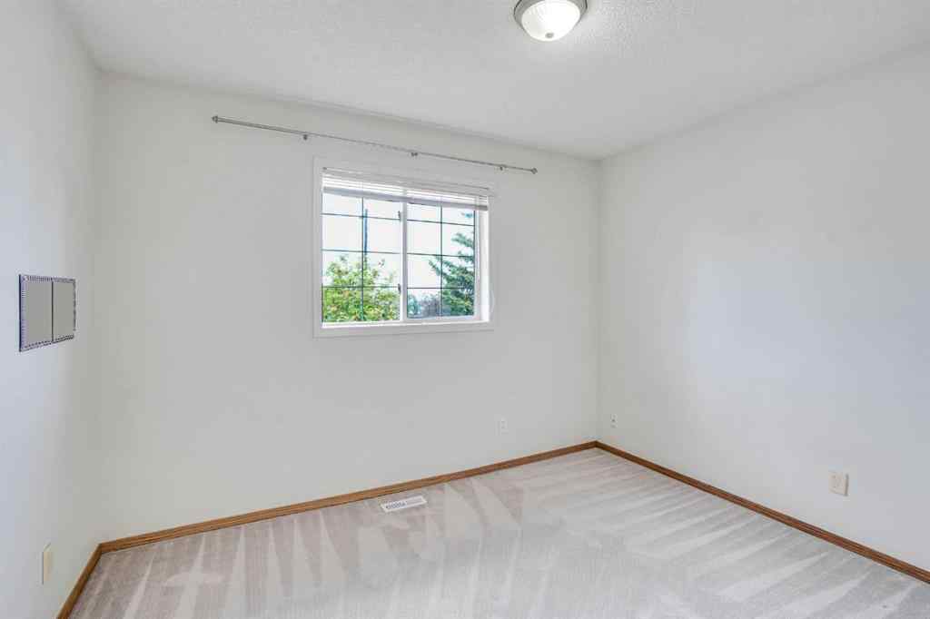 MLS® A2259251 - 82 Edgevalley Close NW in Edgemont Calgary, Residential