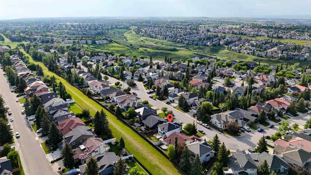 MLS® A2259251 - 82 Edgevalley Close NW in Edgemont Calgary, Residential