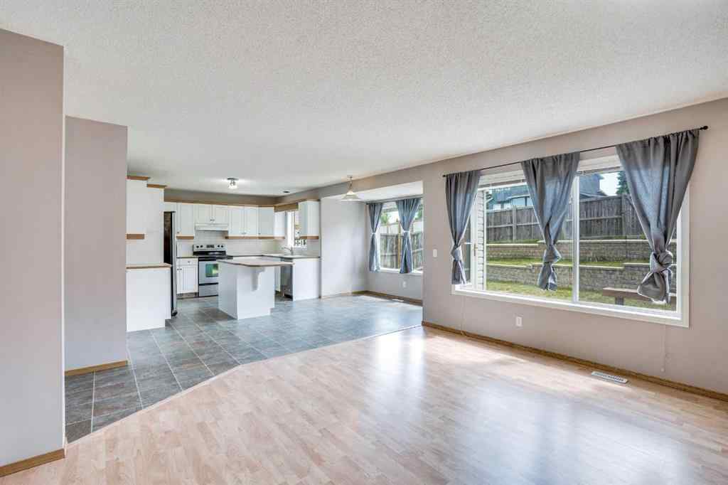 MLS® A2259251 - 82 Edgevalley Close NW in Edgemont Calgary, Residential