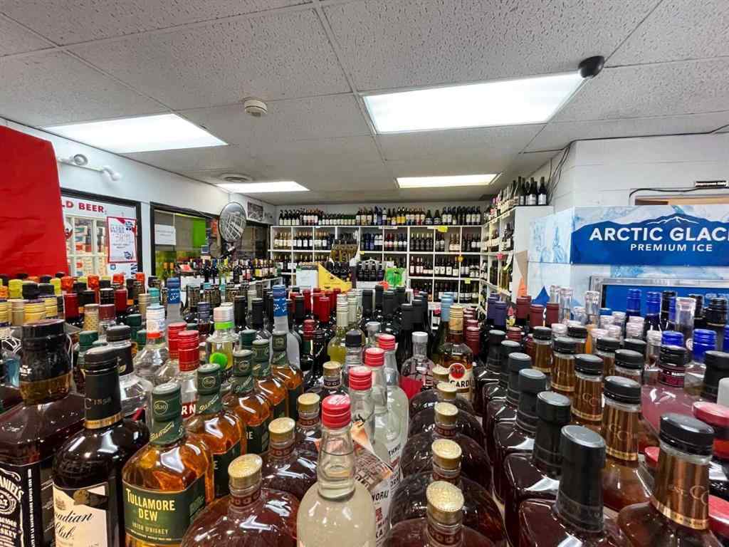 MLS® A2259253 - Unit #123 123 Centre Street NE in Tuxedo Park Calgary, Commercial