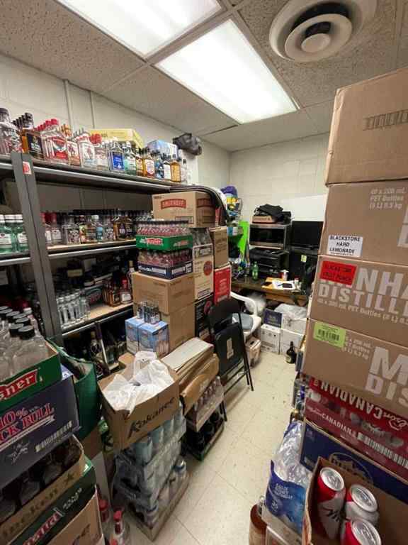 MLS® A2259253 - Unit #123 123 Centre Street NE in Tuxedo Park Calgary, Commercial