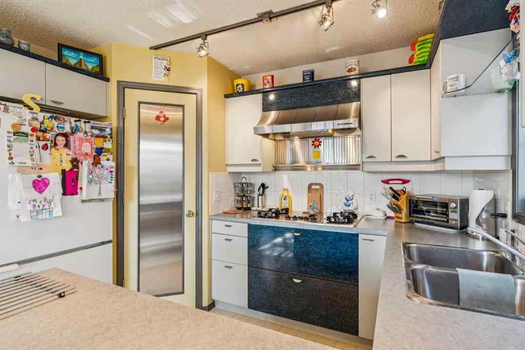 MLS® A2259254 - 142 Elizabeth Way SE in Edgewater Airdrie, Residential