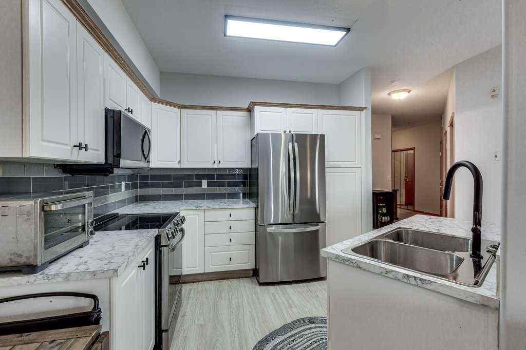 MLS® A2259255 - Unit #304 5300 48 Street  in Downtown Red Deer Red Deer, Residential