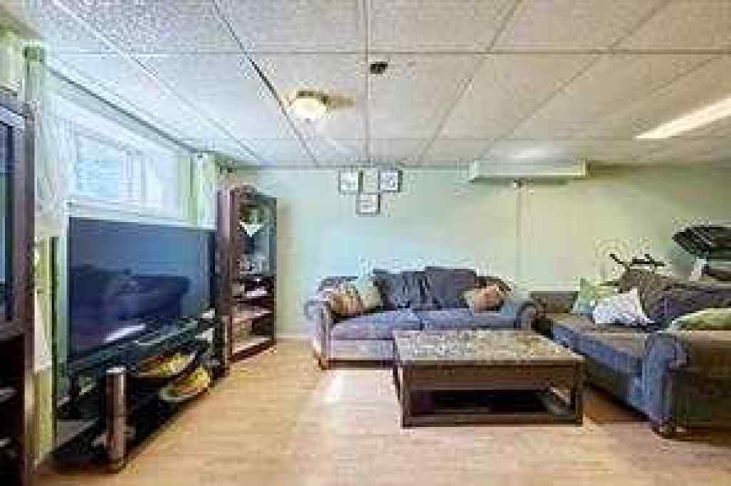 MLS® A2259256 - 47 Doverglen Crescent SE in Dover Calgary, Residential