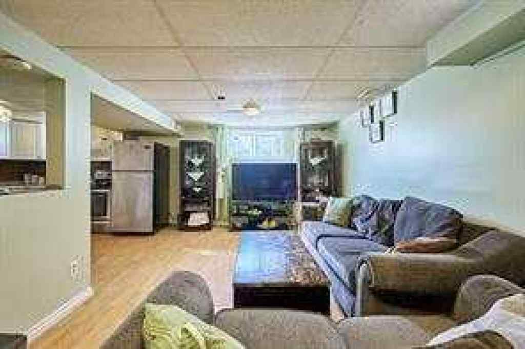 MLS® A2259256 - 47 Doverglen Crescent SE in Dover Calgary, Residential