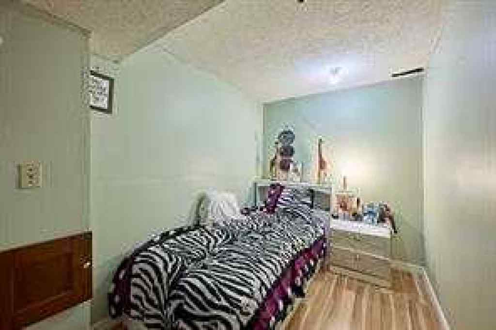 MLS® A2259256 - 47 Doverglen Crescent SE in Dover Calgary, Residential