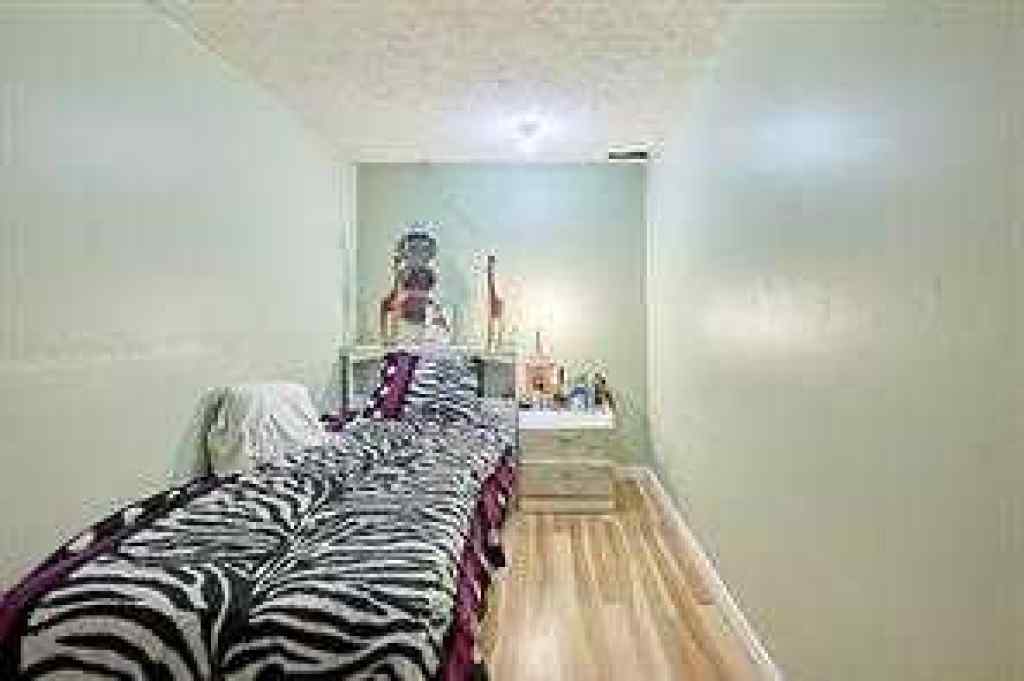 MLS® A2259256 - 47 Doverglen Crescent SE in Dover Calgary, Residential