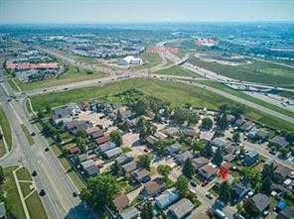 MLS® A2259256 - 47 Doverglen Crescent SE in Dover Calgary, Residential