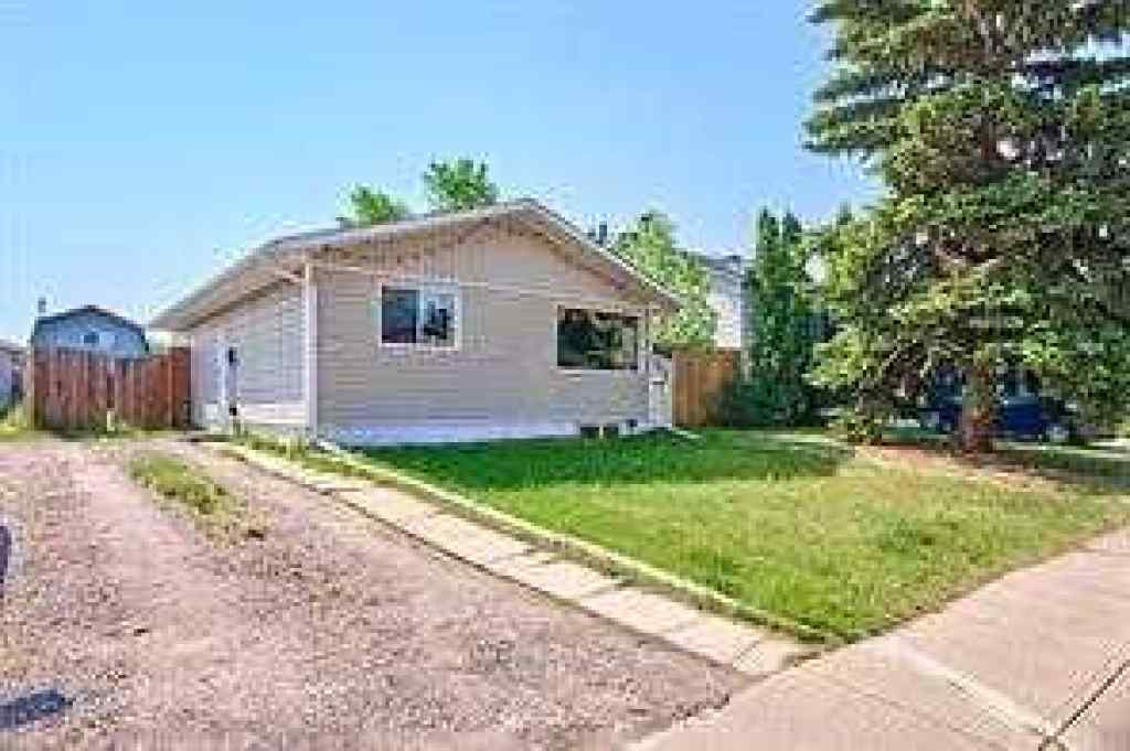 MLS® A2259256 - 47 Doverglen Crescent SE in Dover Calgary, Residential