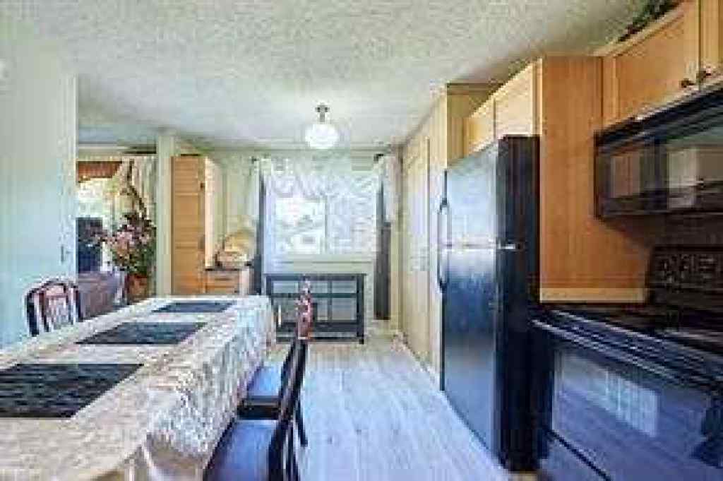 MLS® A2259256 - 47 Doverglen Crescent SE in Dover Calgary, Residential