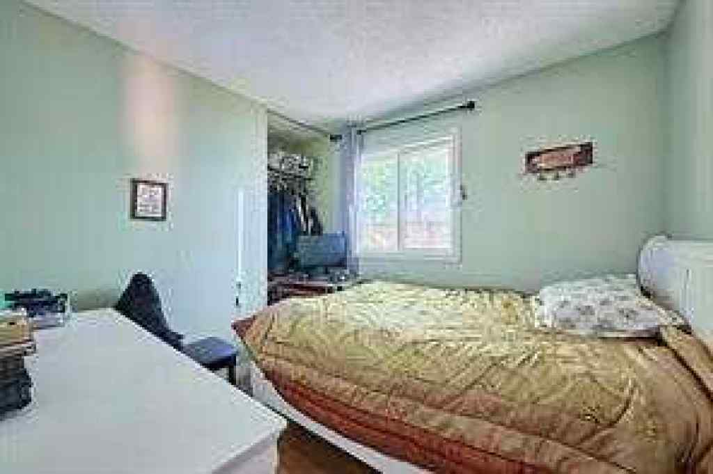 MLS® A2259256 - 47 Doverglen Crescent SE in Dover Calgary, Residential