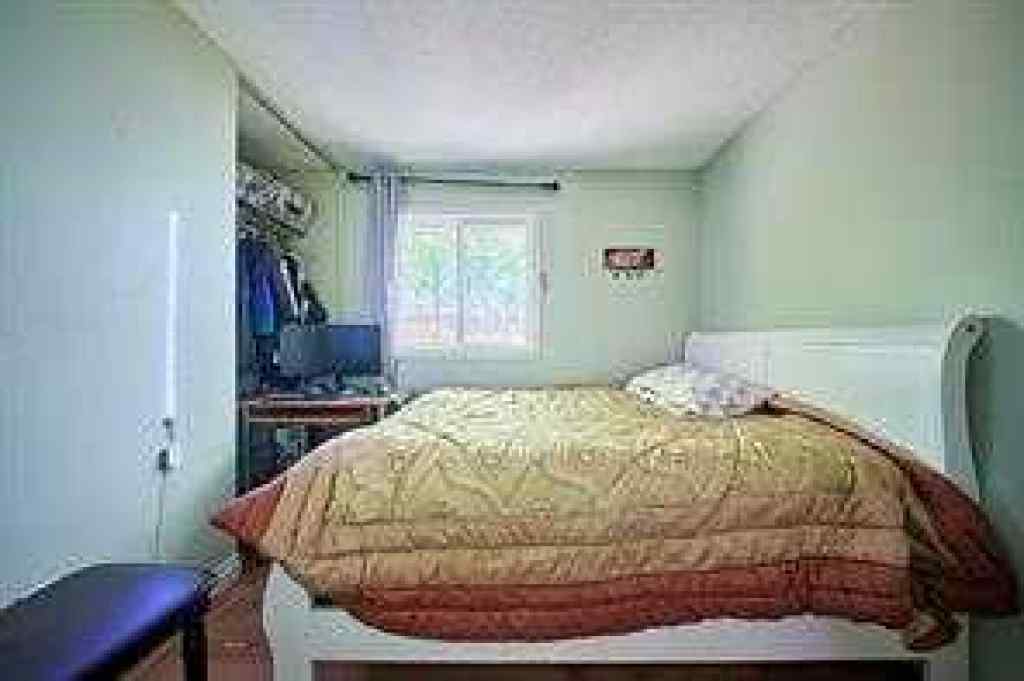 MLS® A2259256 - 47 Doverglen Crescent SE in Dover Calgary, Residential