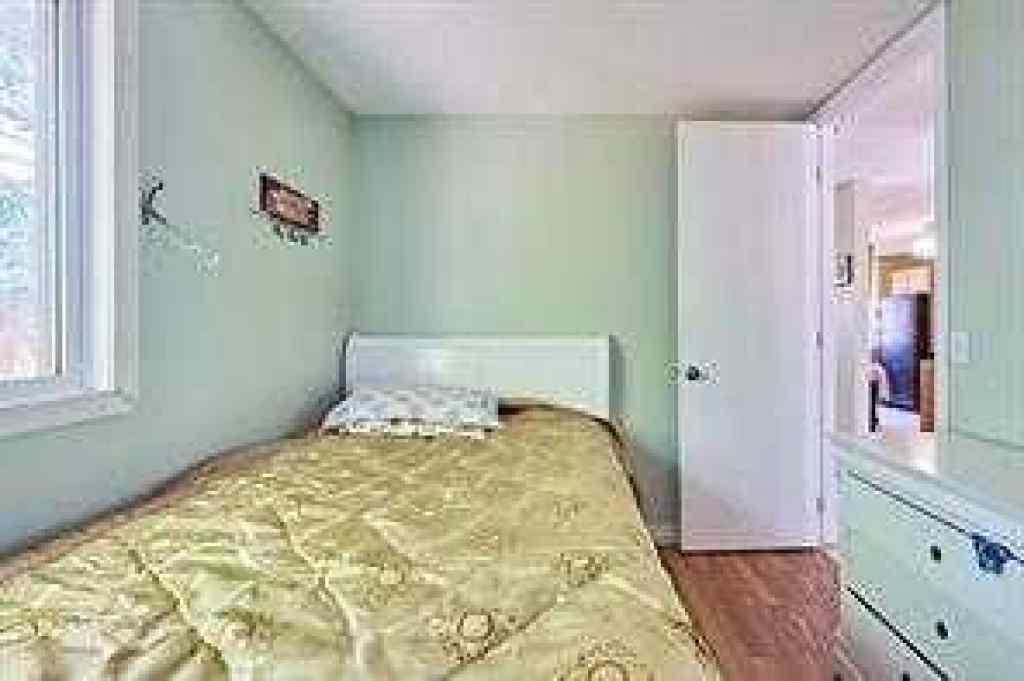 MLS® A2259256 - 47 Doverglen Crescent SE in Dover Calgary, Residential