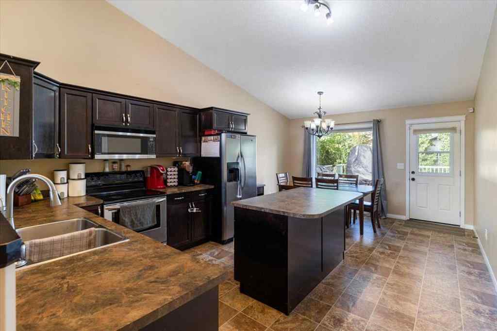MLS® A2259258 - 8526 69 Avenue  in Signature Falls Grande Prairie, Residential