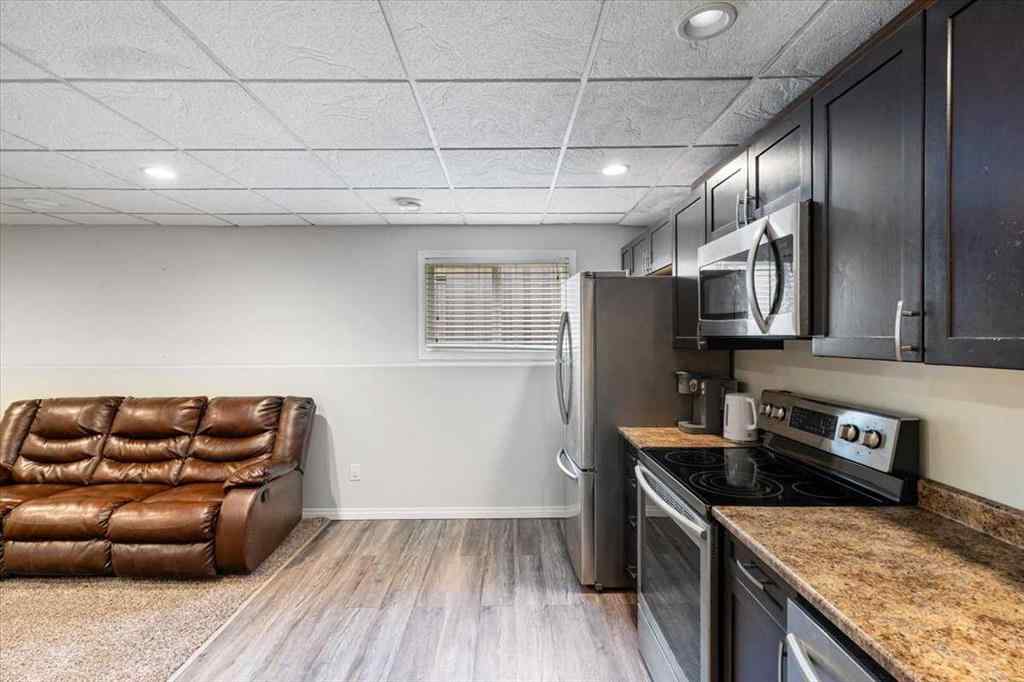 MLS® A2259258 - 8526 69 Avenue  in Signature Falls Grande Prairie, Residential