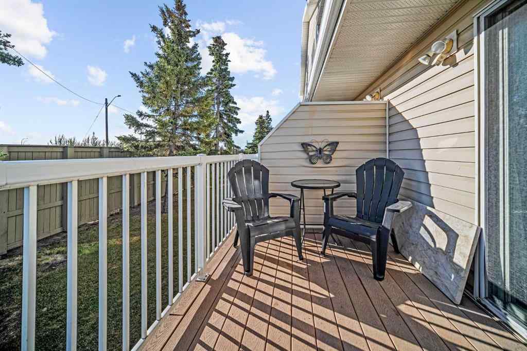 MLS® A2259262 - Unit #12 567 Edmonton Trail NE in Edmonton Trail Airdrie, Residential