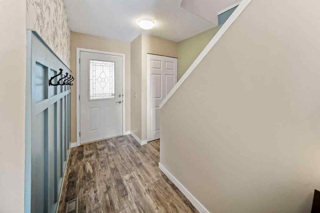 MLS® A2259262 - Unit #12 567 Edmonton Trail NE in Edmonton Trail Airdrie, Residential