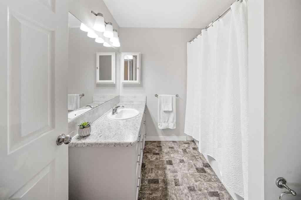 MLS® A2259262 - Unit #12 567 Edmonton Trail NE in Edmonton Trail Airdrie, Residential