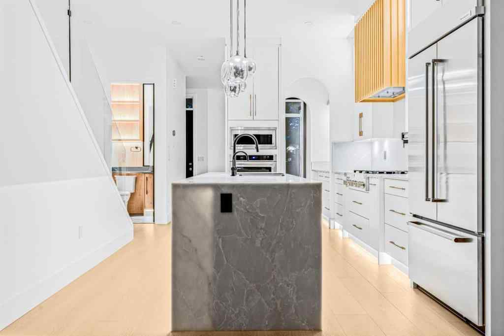 MLS® A2259263 - 613 55 Avenue SW in Windsor Park Calgary, Residential