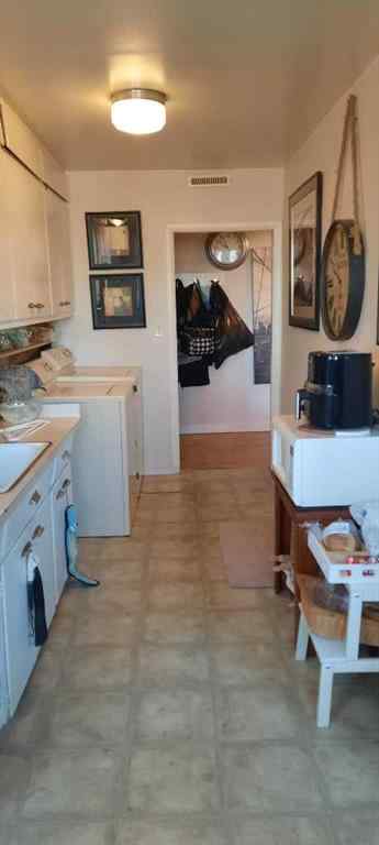 MLS® A2259264 - 4939 50 Street  in Downtown Innisfail Innisfail, Commercial