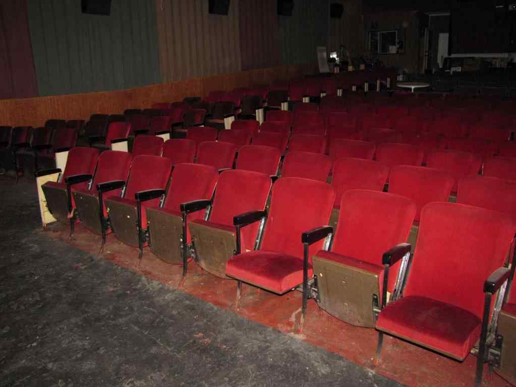 MLS® A2259264 - 4939 50 Street  in Downtown Innisfail Innisfail, Commercial