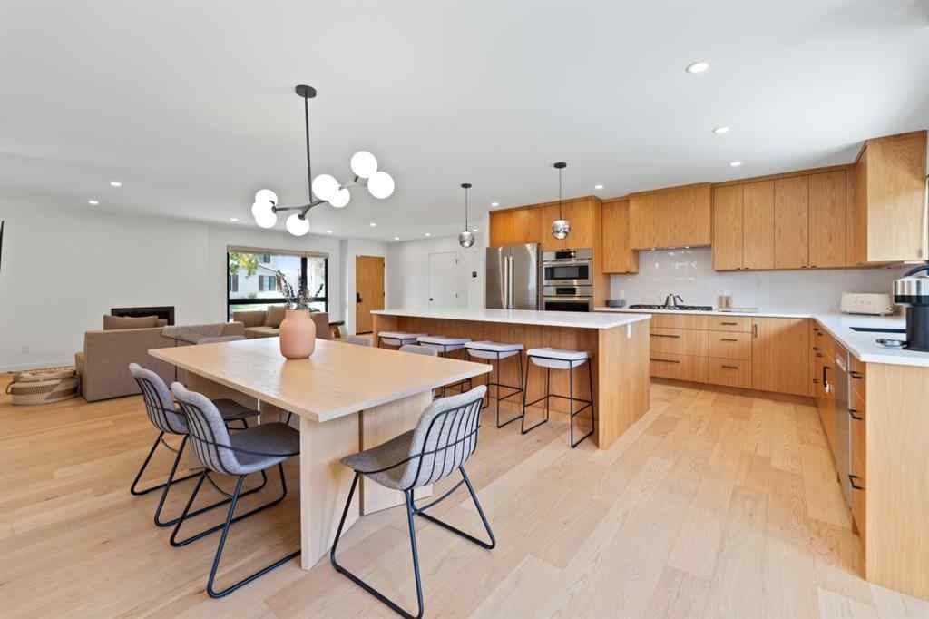 MLS® A2259267 - 6432 Laurentian Way SW in North Glenmore Park Calgary, Residential