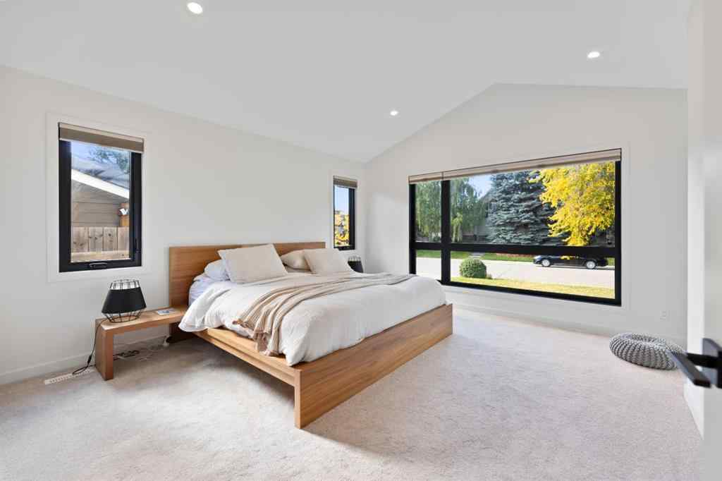 MLS® A2259267 - 6432 Laurentian Way SW in North Glenmore Park Calgary, Residential