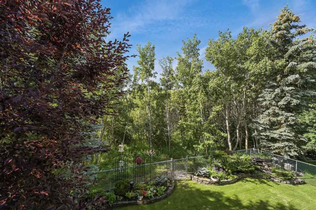 MLS® A2259269 - 1458 Strathcona Drive SW in Strathcona Park Calgary, Residential