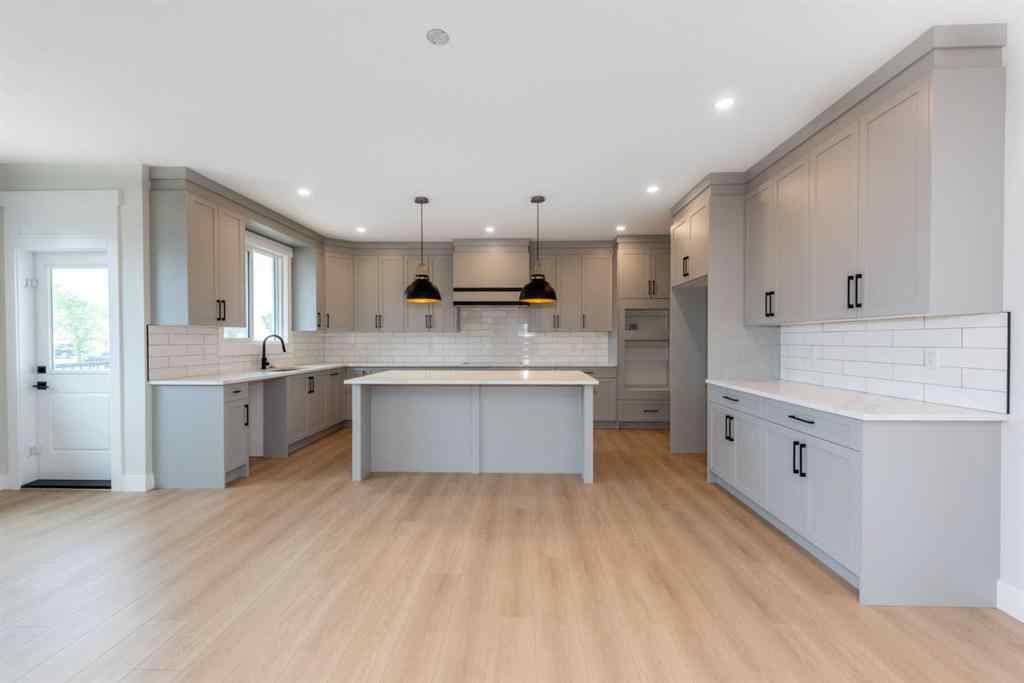 MLS® A2259272 - 26 Cimarron Estates Gate  in Cimarron Estates Okotoks, Residential