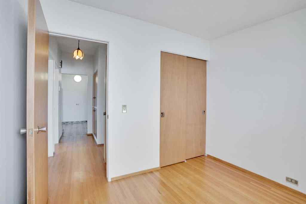 MLS® A2259273 - 924 Mayland Drive NE in Mayland Heights Calgary, Residential