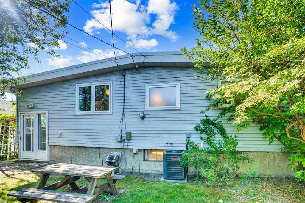 MLS® A2259273 - 924 Mayland Drive NE in Mayland Heights Calgary, Residential