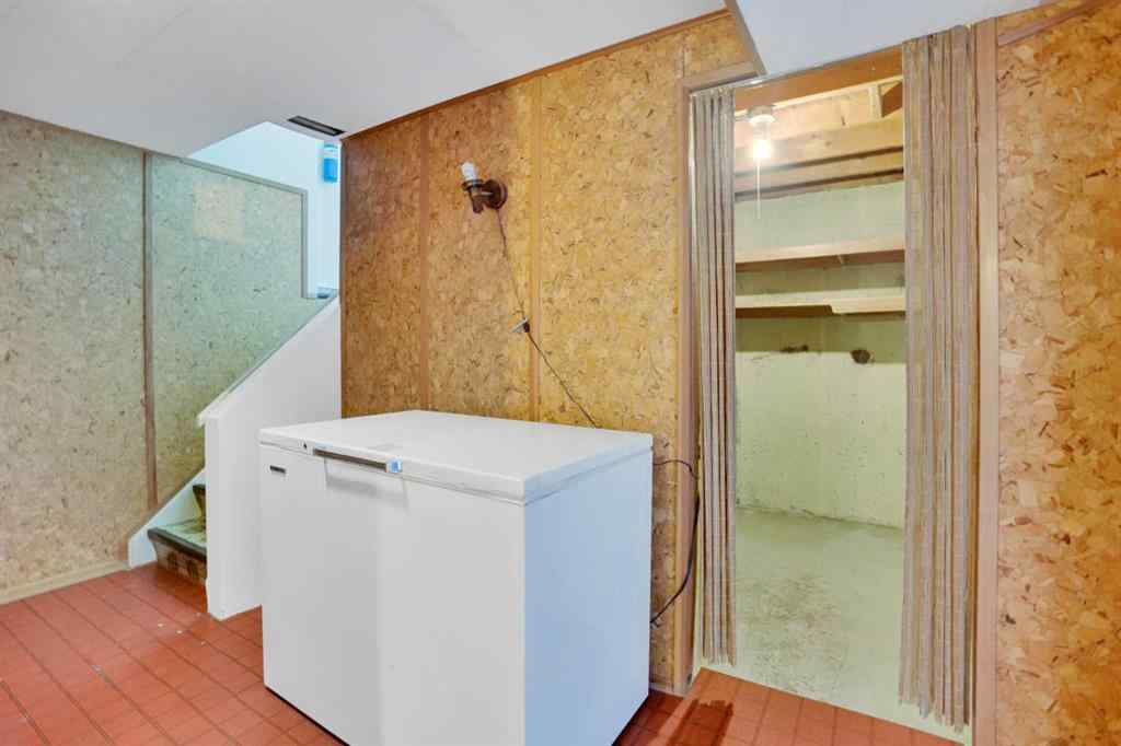 MLS® A2259273 - 924 Mayland Drive NE in Mayland Heights Calgary, Residential