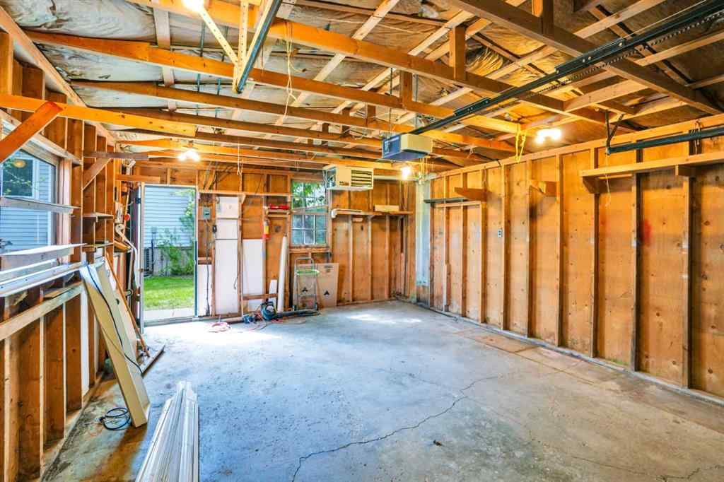 MLS® A2259273 - 924 Mayland Drive NE in Mayland Heights Calgary, Residential