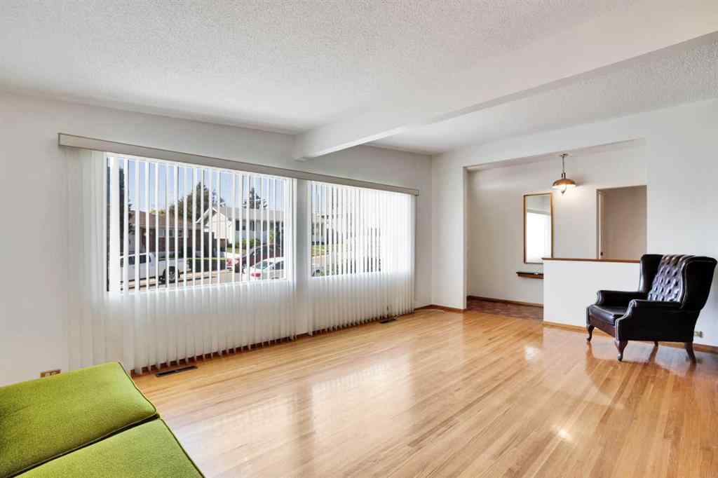 MLS® A2259273 - 924 Mayland Drive NE in Mayland Heights Calgary, Residential