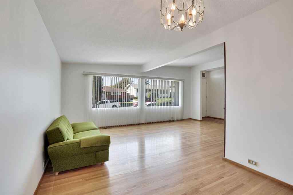 MLS® A2259273 - 924 Mayland Drive NE in Mayland Heights Calgary, Residential