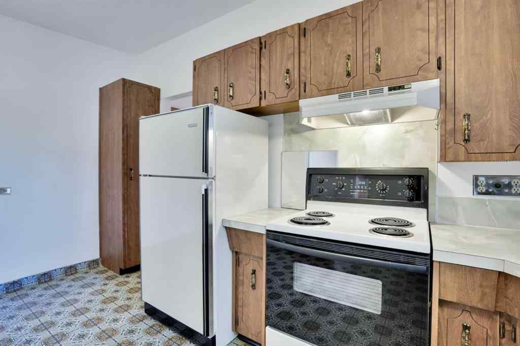 MLS® A2259273 - 924 Mayland Drive NE in Mayland Heights Calgary, Residential