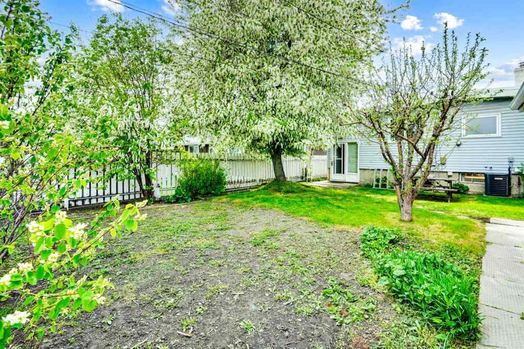 MLS® A2259273 - 924 Mayland Drive NE in Mayland Heights Calgary, Residential