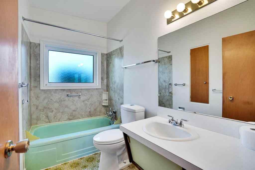 MLS® A2259273 - 924 Mayland Drive NE in Mayland Heights Calgary, Residential