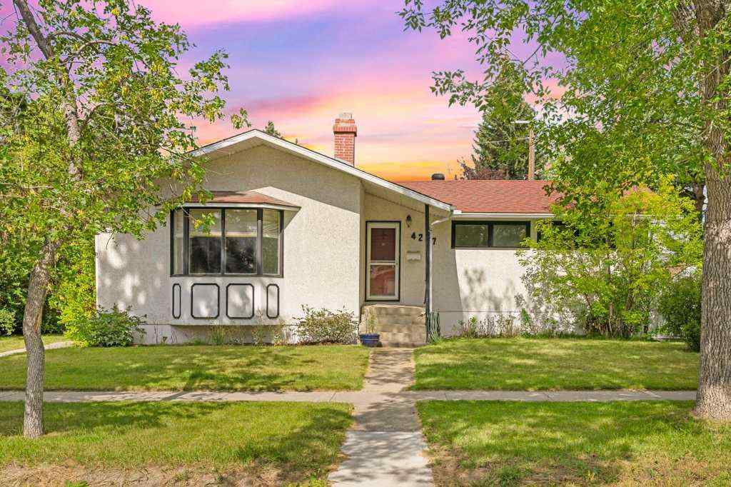 MLS® A2259275 - 4207 Brisebois Drive NW in Brentwood Calgary, Residential