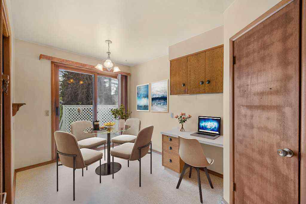 MLS® A2259275 - 4207 Brisebois Drive NW in Brentwood Calgary, Residential