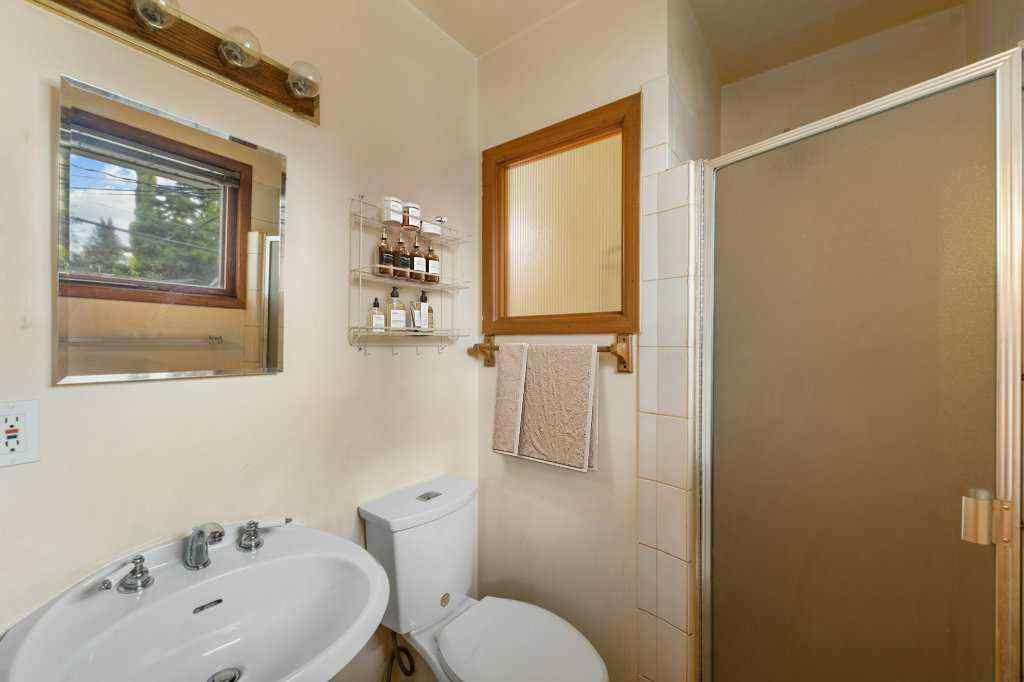 MLS® A2259275 - 4207 Brisebois Drive NW in Brentwood Calgary, Residential