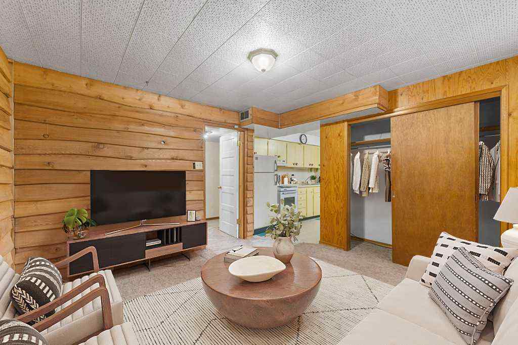 MLS® A2259275 - 4207 Brisebois Drive NW in Brentwood Calgary, Residential