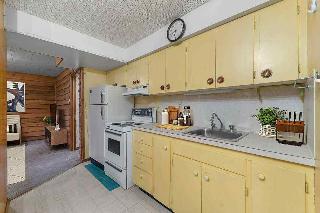 MLS® A2259275 - 4207 Brisebois Drive NW in Brentwood Calgary, Residential