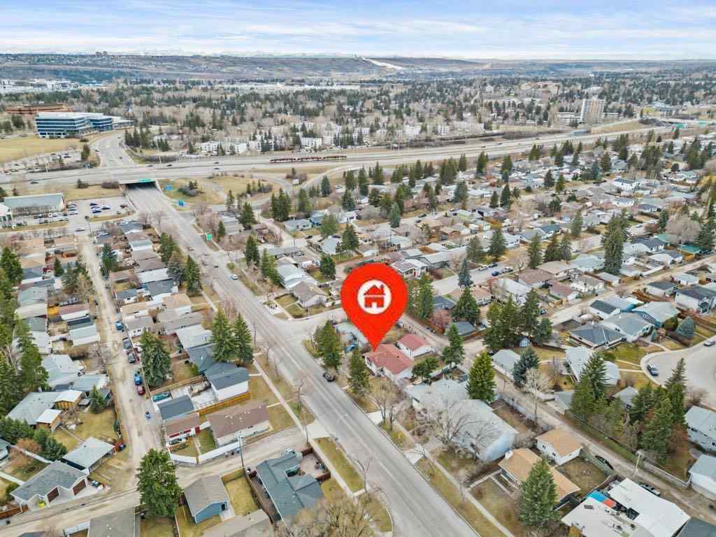 MLS® A2259275 - 4207 Brisebois Drive NW in Brentwood Calgary, Residential
