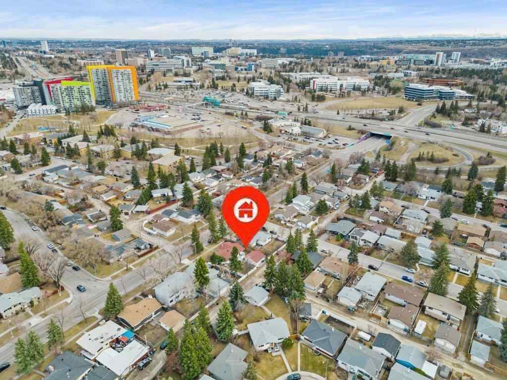 MLS® A2259275 - 4207 Brisebois Drive NW in Brentwood Calgary, Residential
