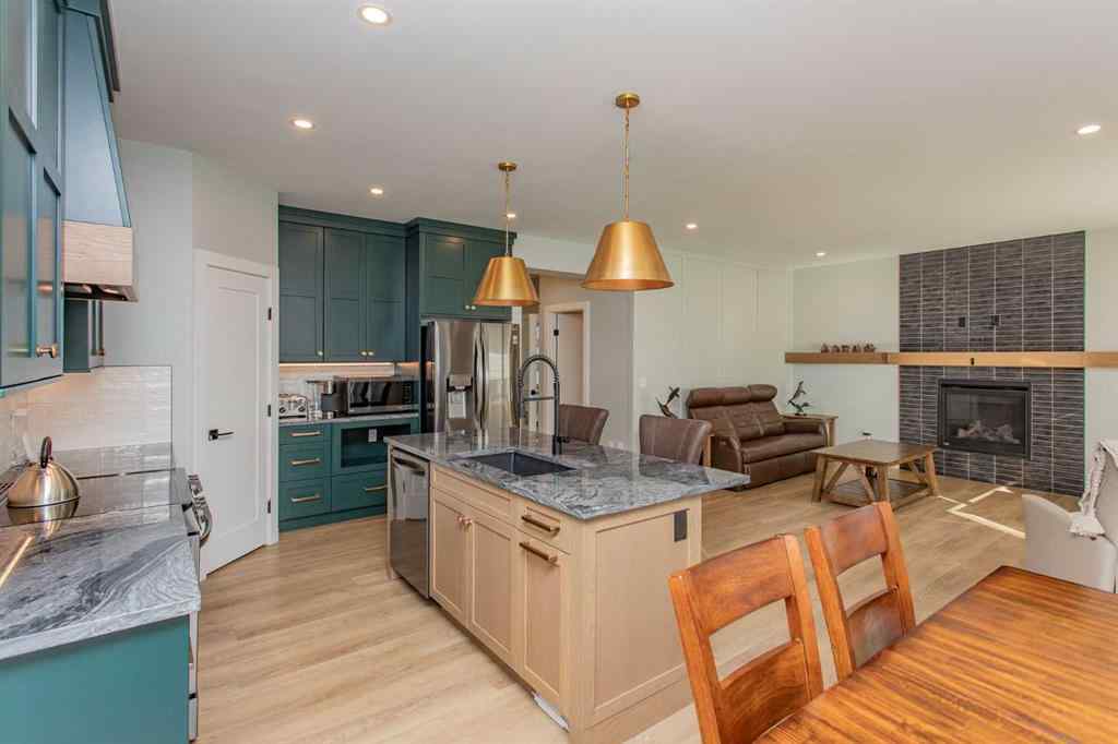 MLS® A2259280 - 18 Cameron Court  in Willow Ridge Lacombe, Residential