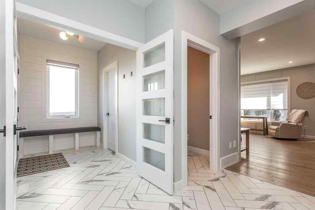 MLS® A2259280 - 18 Cameron Court  in Willow Ridge Lacombe, Residential