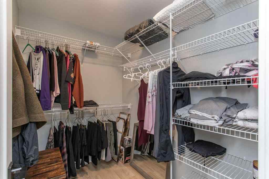 MLS® A2259280 - 18 Cameron Court  in Willow Ridge Lacombe, Residential